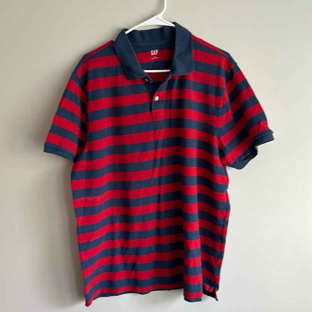 Men’s GAP polo style shirt, Size XL